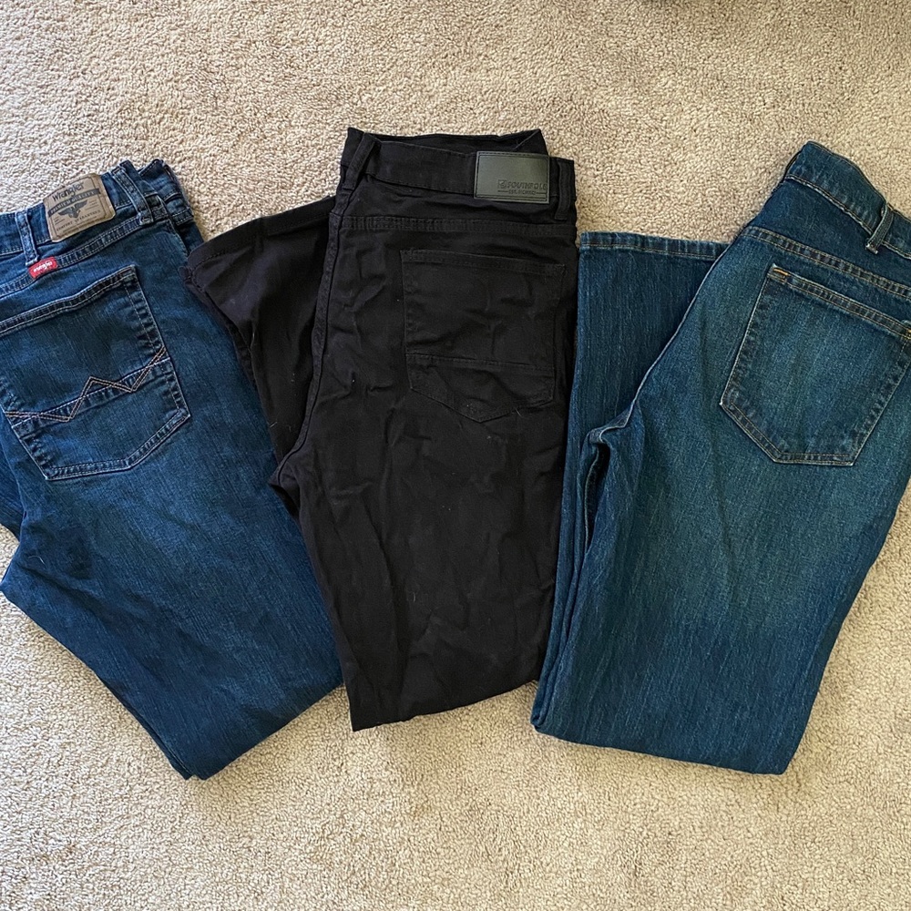 Lot of (3) Mens Jeans